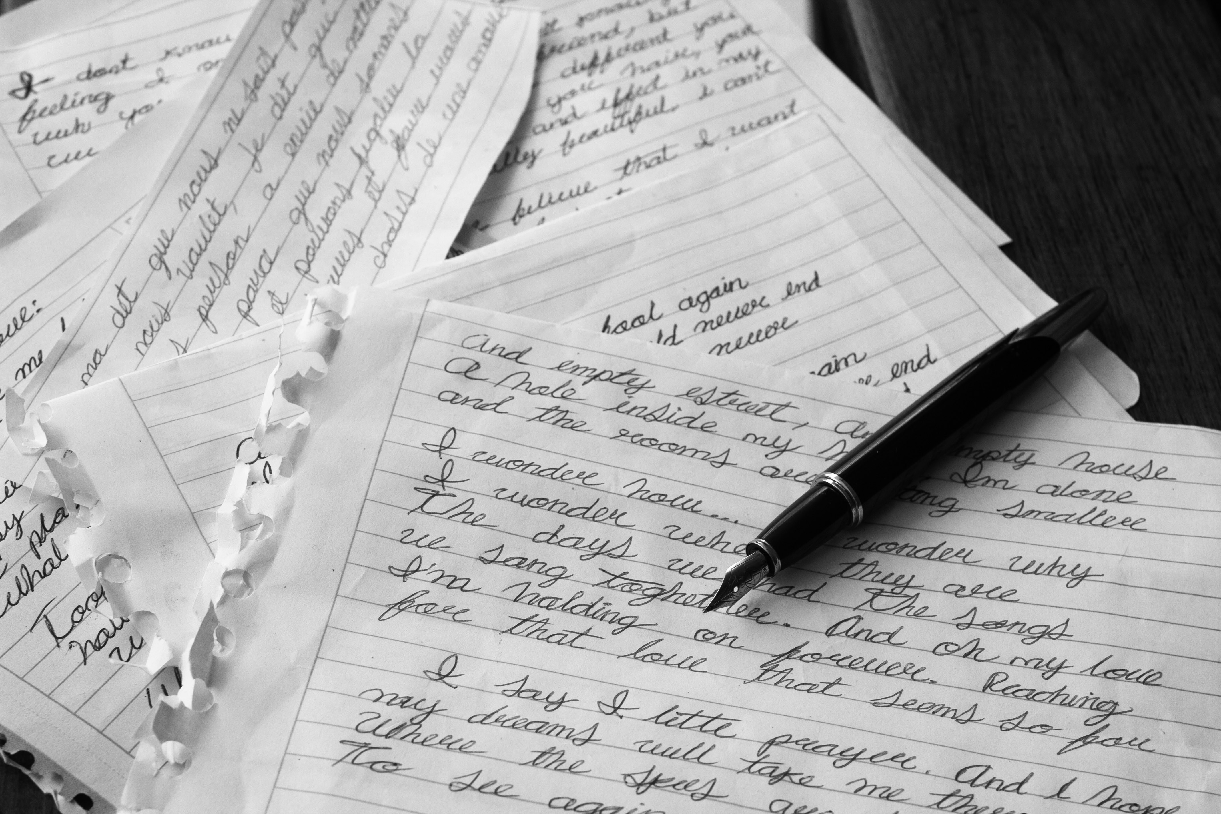 ❓ FAQ: Common Questions About Magic Theory and Influential Theorists by Magic Trick black pen on white paper